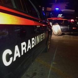 Risse, spaccio e rapine nella notte. Tre arresti e tre denunce