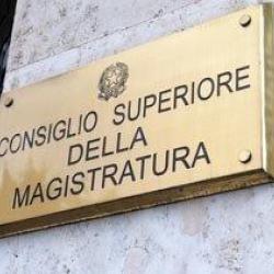 I rapporti disciplinari del Csm, dove i giudici giudicano i giudici. 177 condann